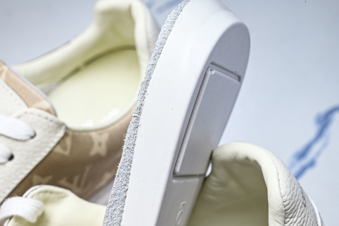 LOU VUIT RUNNER LVR-020