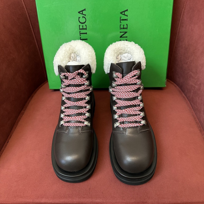 B0tt*ga Ven*ta SNEAKER BVBS-014