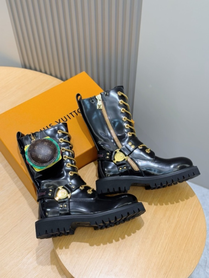 L**V**T* BOOTS LVTBS-051