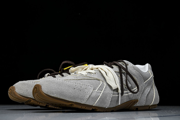 New Balance x Mi­uMi­u 530 MM-007