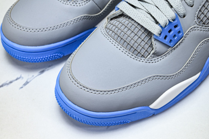 Air Jordan 4