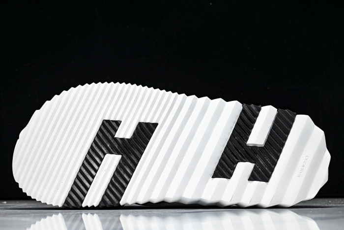 H**me5 HS-0153