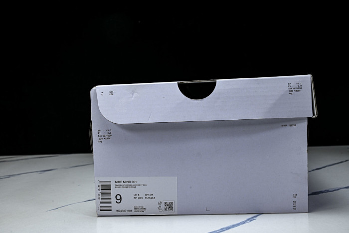 Nike Mind 001