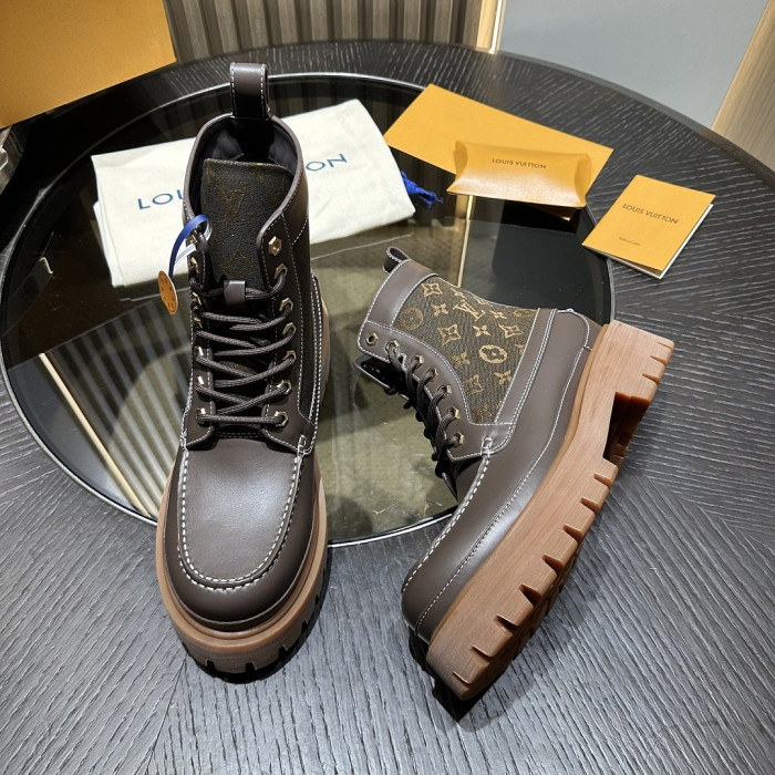 L**V**T* BOOTS LVTBS-062