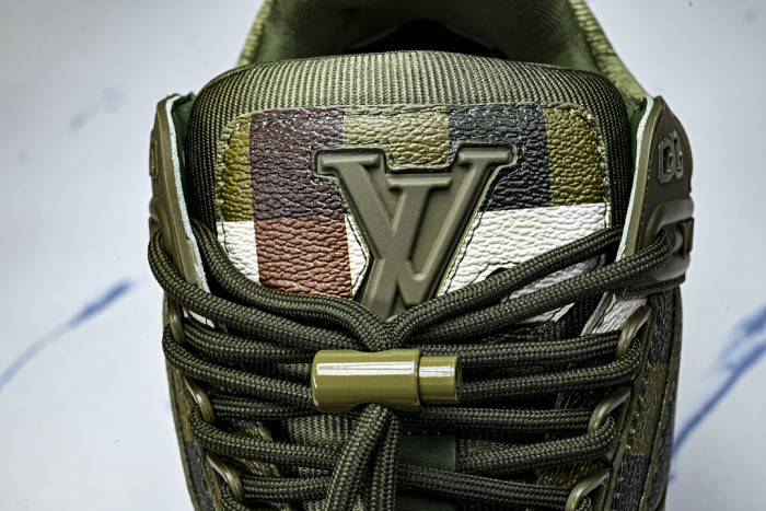 L*VT TRAINER MAXI LVSMS-008