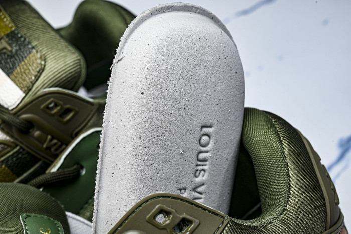 L*VT TRAINER MAXI LVSMS-008