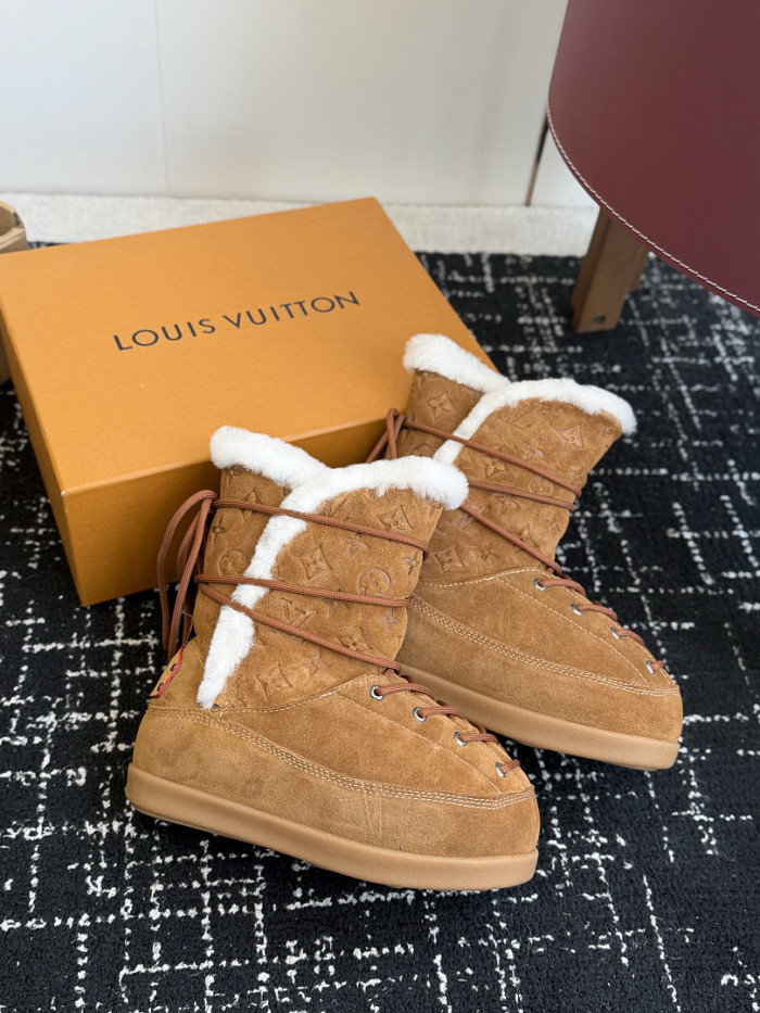 L**V**T* BOOTS LVTBS-068