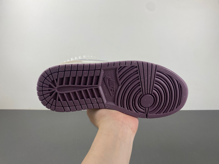 Air Jordan 1 Low OG FQ8094-100