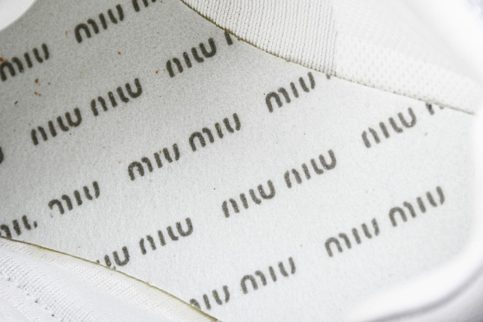 New Balance x Mi­uMi­u 530 MM-004