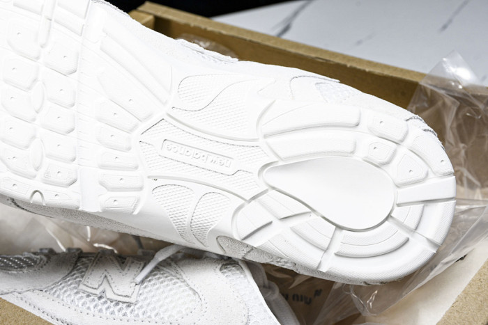 New Balance x Mi­uMi­u 530 MM-004