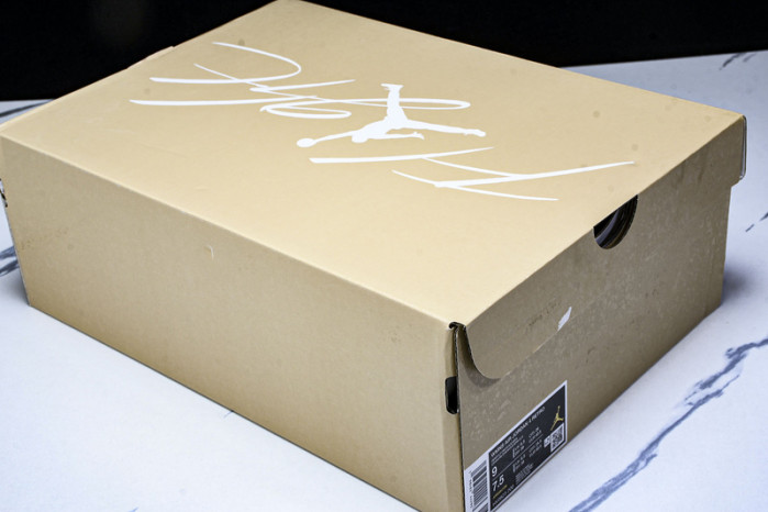Air Jordan 4 Retro