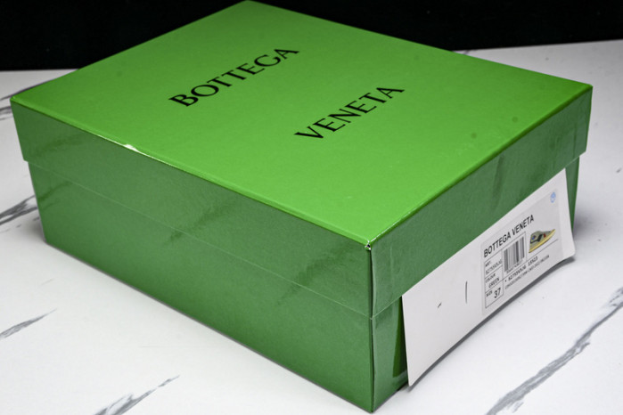 b0tt*ga Ven*ta sneaker bvs-035