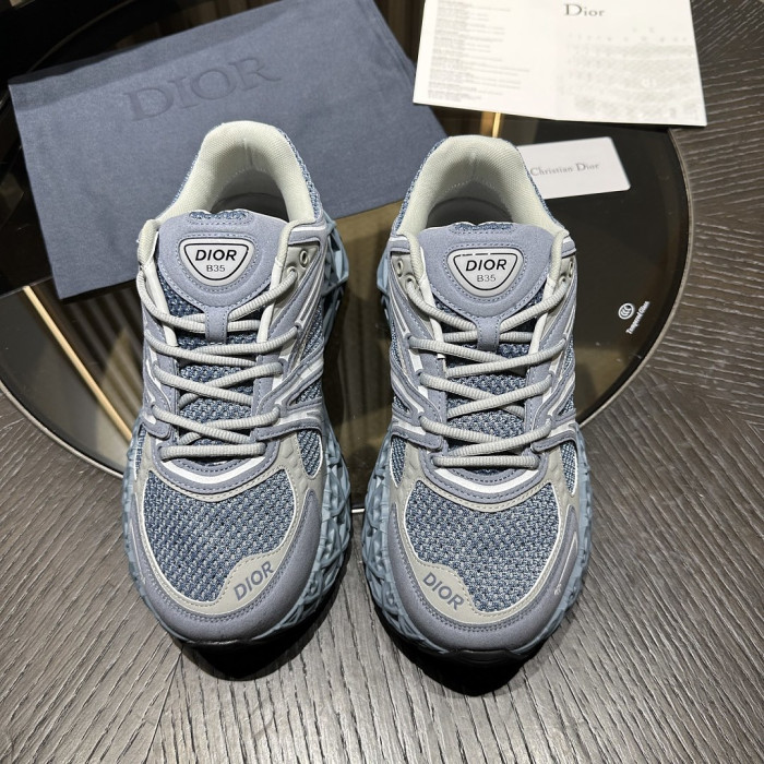 D10r x Kaws B35 NXT DRB35-014