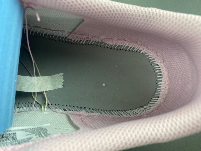 Travis Scott × AJ1 Low "Shy Pink" IQ7604-101
