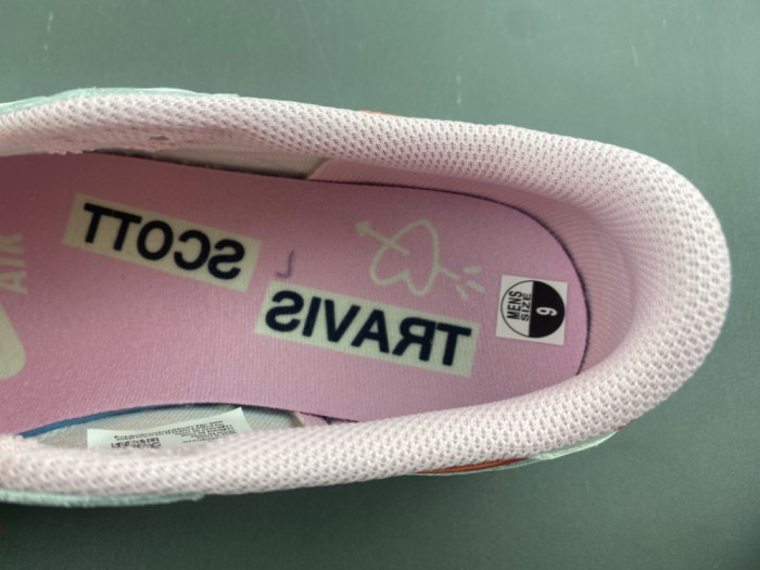 Travis Scott × AJ1 Low "Shy Pink" IQ7604-101