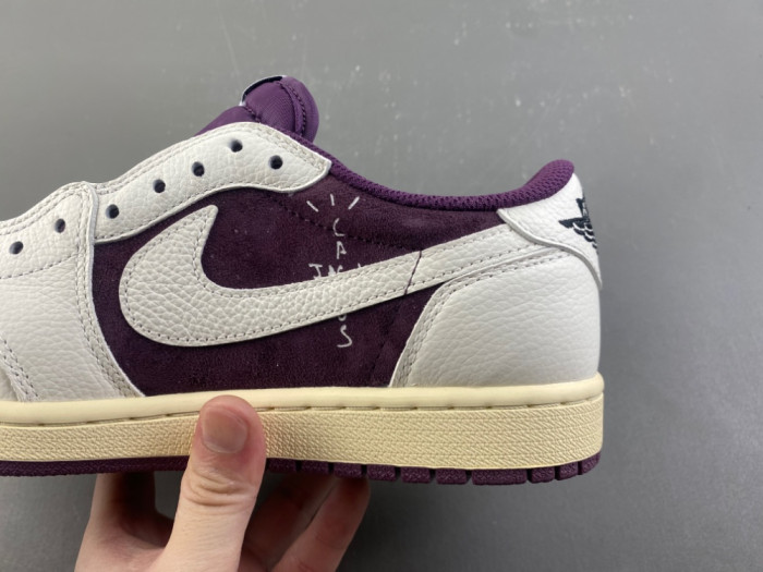 Travis Scott x Air Jordan 1 Low DZ4137-700