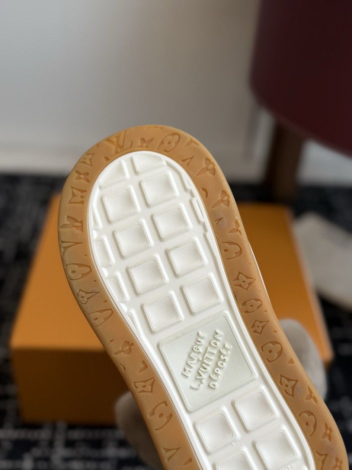 L*VT TILTED LVTTD-022
