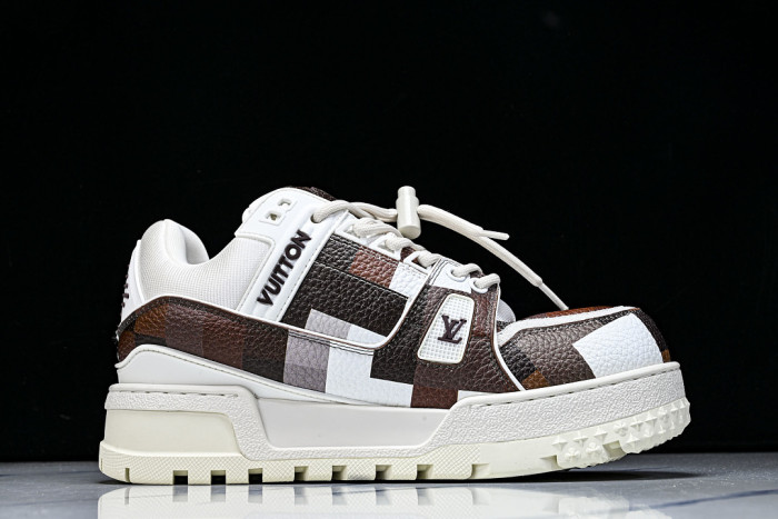 L*VT TRAINER MAXI LVSMS-004