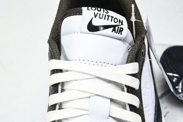 Travis Scott x Jordan Air Jordan 1 Low DL2403-002