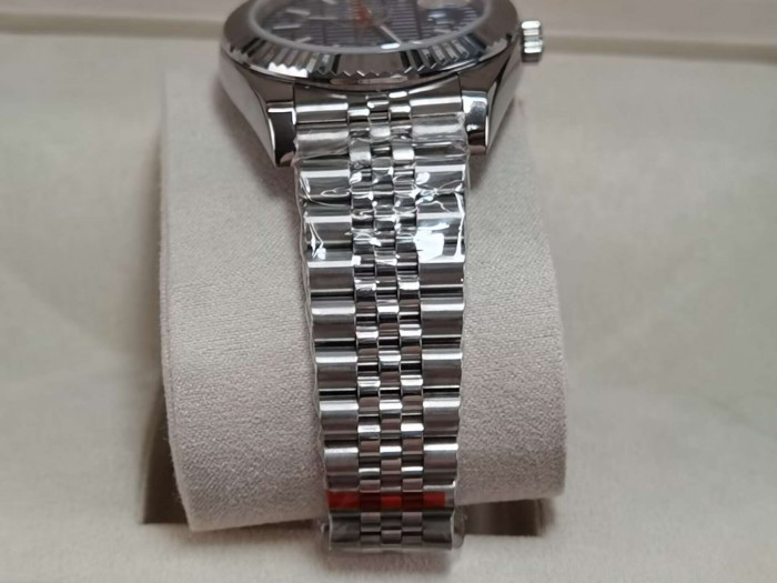 WATCH-004