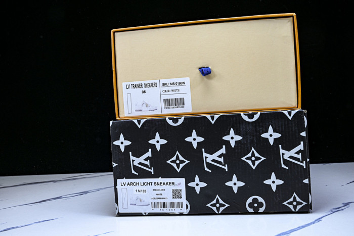 LVT SNEAKERS LVSRS-0180