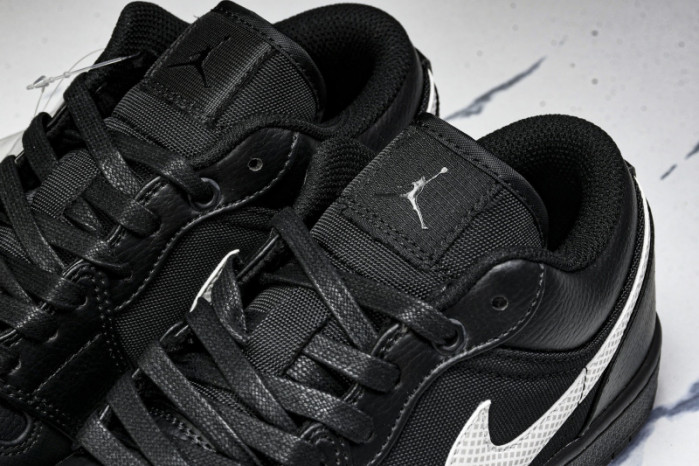 Air Jordan 1 Low HV5968-001