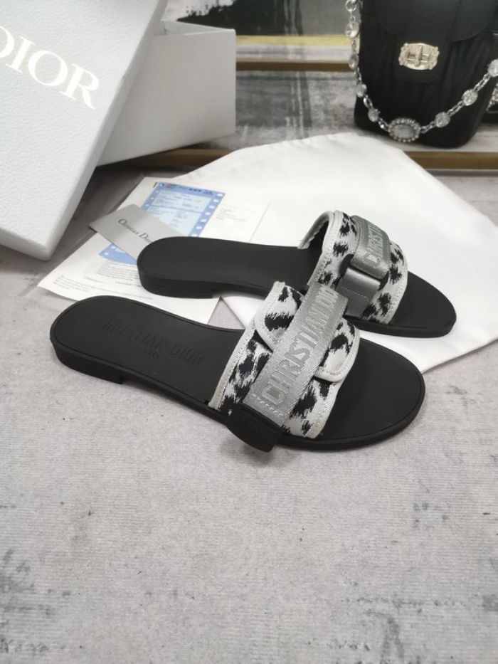 D10r slides ds-030