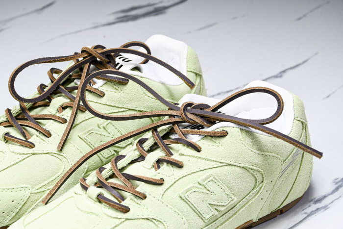 New Balance x Mi­uMi­u 530 MM-001