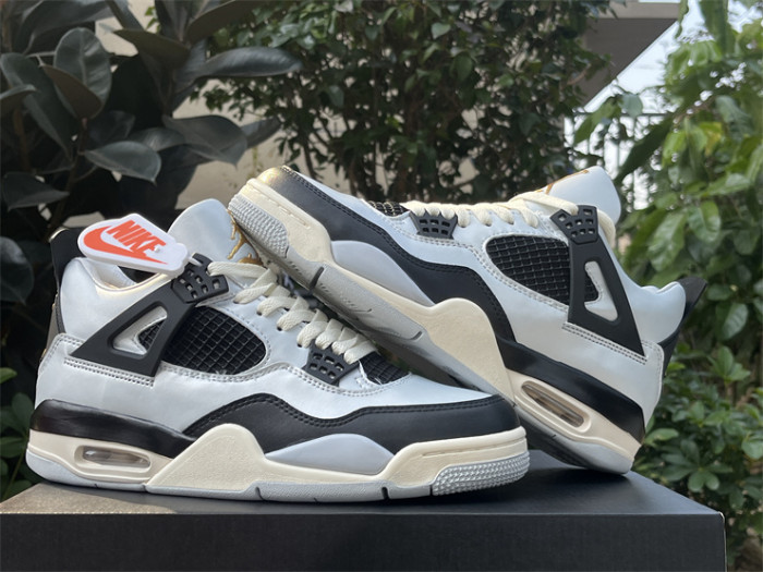 Air Jordan 4 “Pure Platinum” FZ8585-070