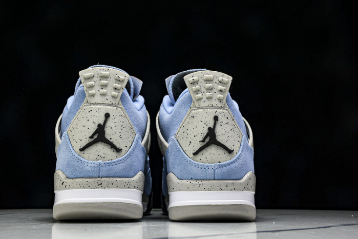 Jordan 4 Retro "University Blue" CT8527-400