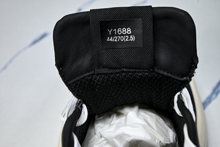 MONCLER SNEAKERS MRSS-001
