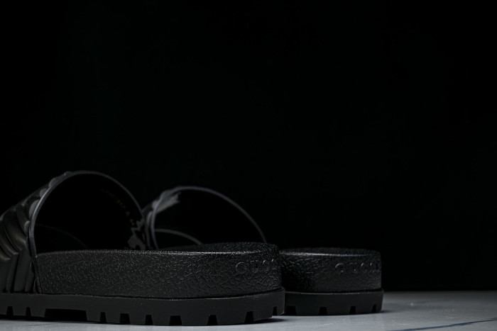 GC SANDALS GC-sy-048