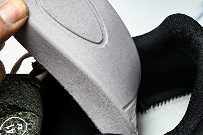 B0tt*ga Ven*ta SNEAKER BVS-056