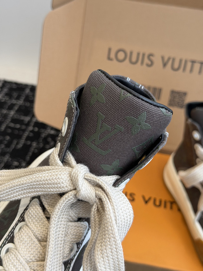 L*VT TILTED LVTTD-018