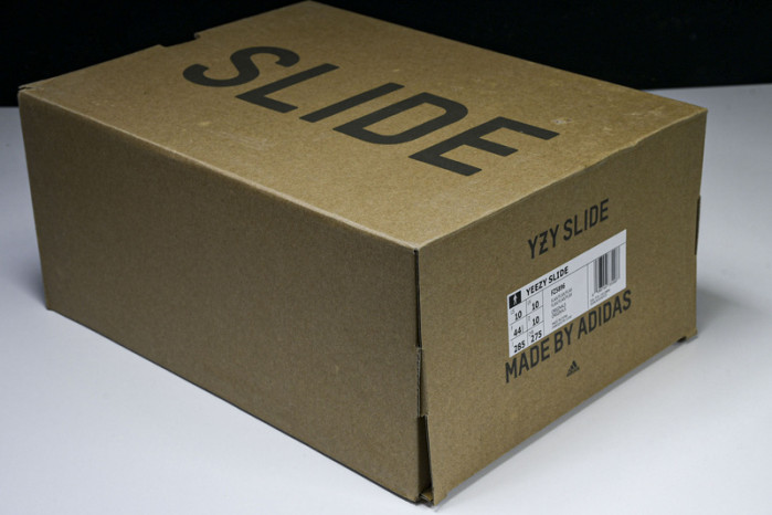 ye**ezy slide  fz5896