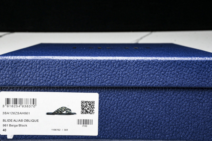 D10r slides ds-061