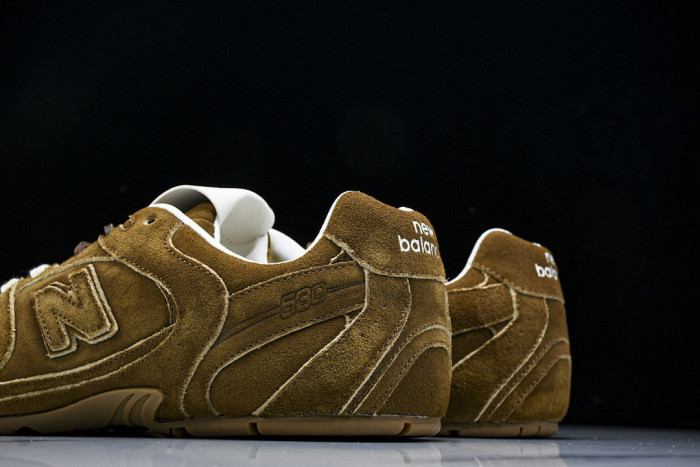 New Balance x Mi­uMi­u 530 MM-003