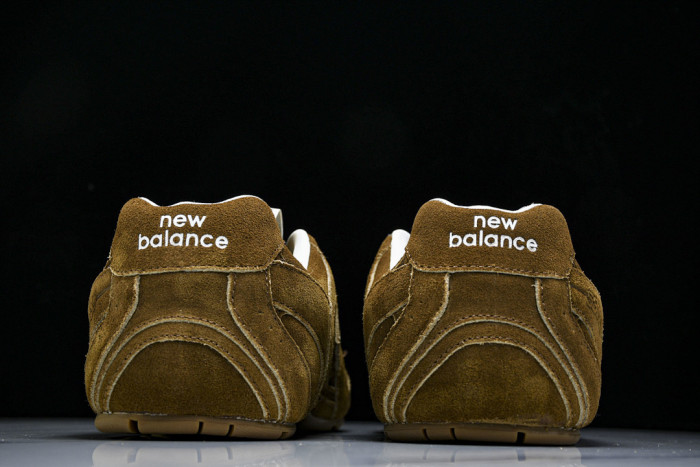New Balance x Mi­uMi­u 530 MM-003