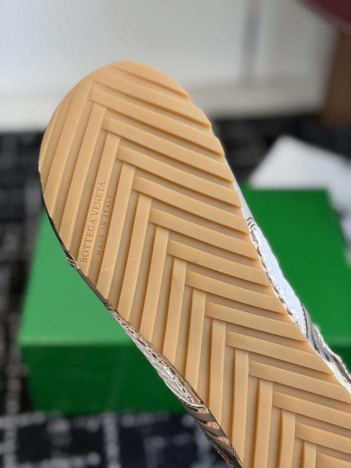 B0tt*ga Ven*ta SNEAKER BVS-058