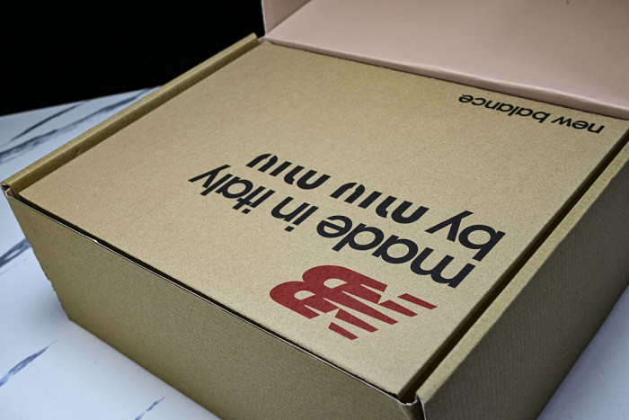 New Balance x Mi­uMi­u 530 MM-006