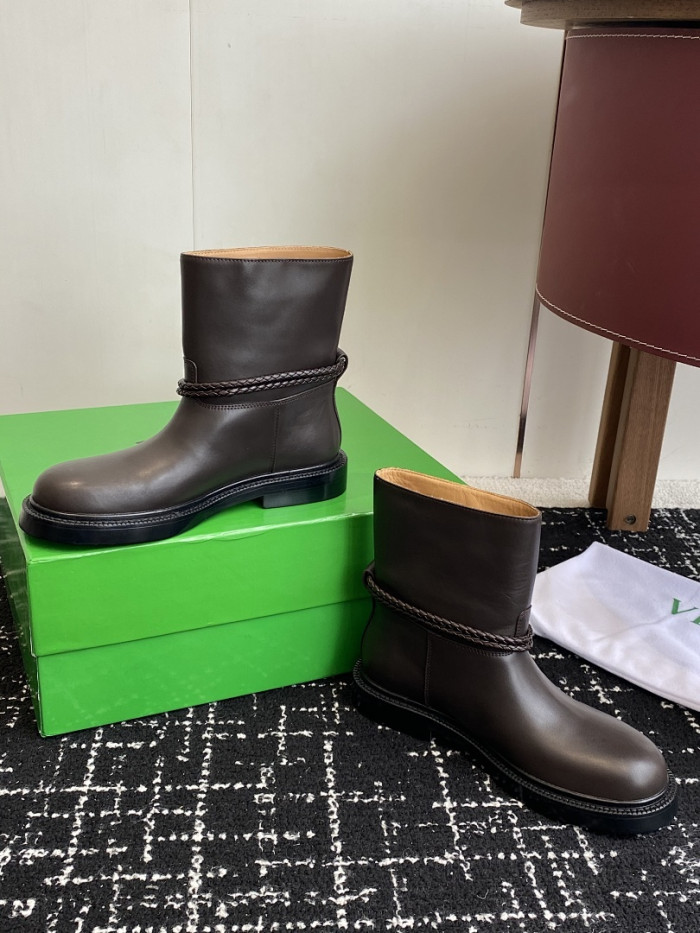 B0tt*ga Ven*ta SNEAKER BVBS-016