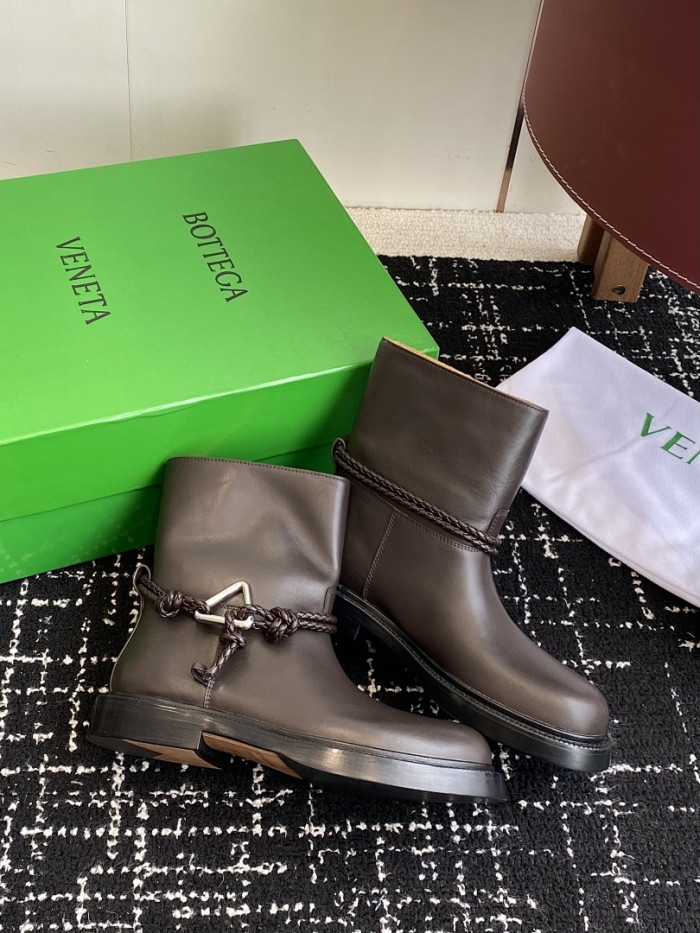 B0tt*ga Ven*ta SNEAKER BVBS-016