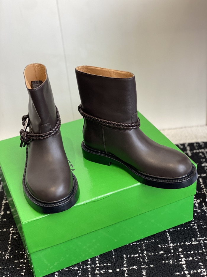 B0tt*ga Ven*ta SNEAKER BVBS-016