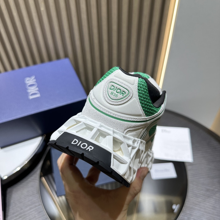 D10r x Kaws B35 NXT DRB35-011