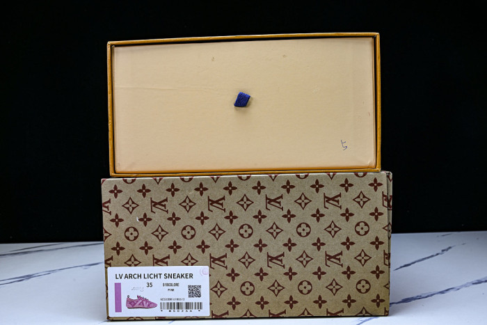 LOU VUIT SNEAKERINA LVSTSN-012