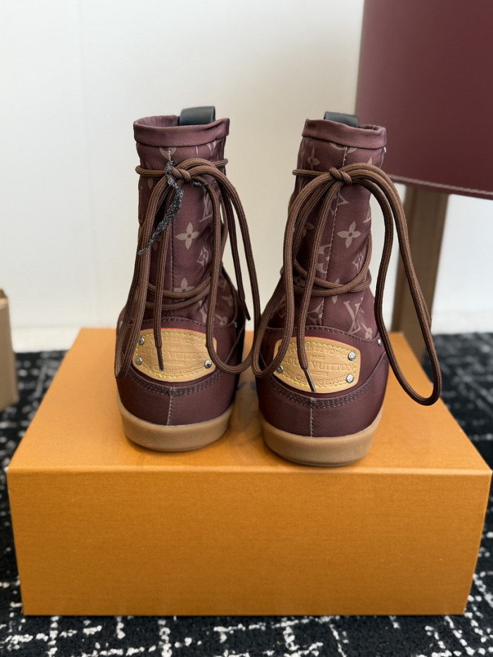 L**V**T* BOOTS LVTBS-070